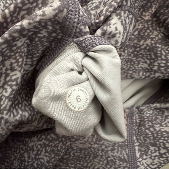 Lululemon Leggings - Picture 3 of 5